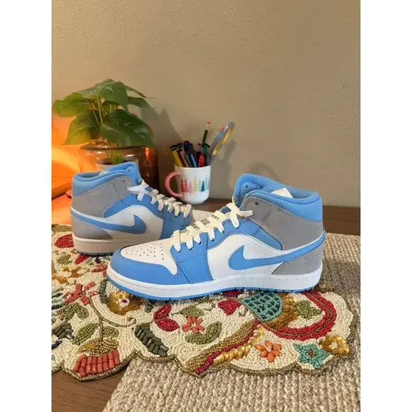 Jordan 1 Mid UNC University Blue Wolf Grey White Powder Obsidian DX9276 100 - Picture 2 of 8